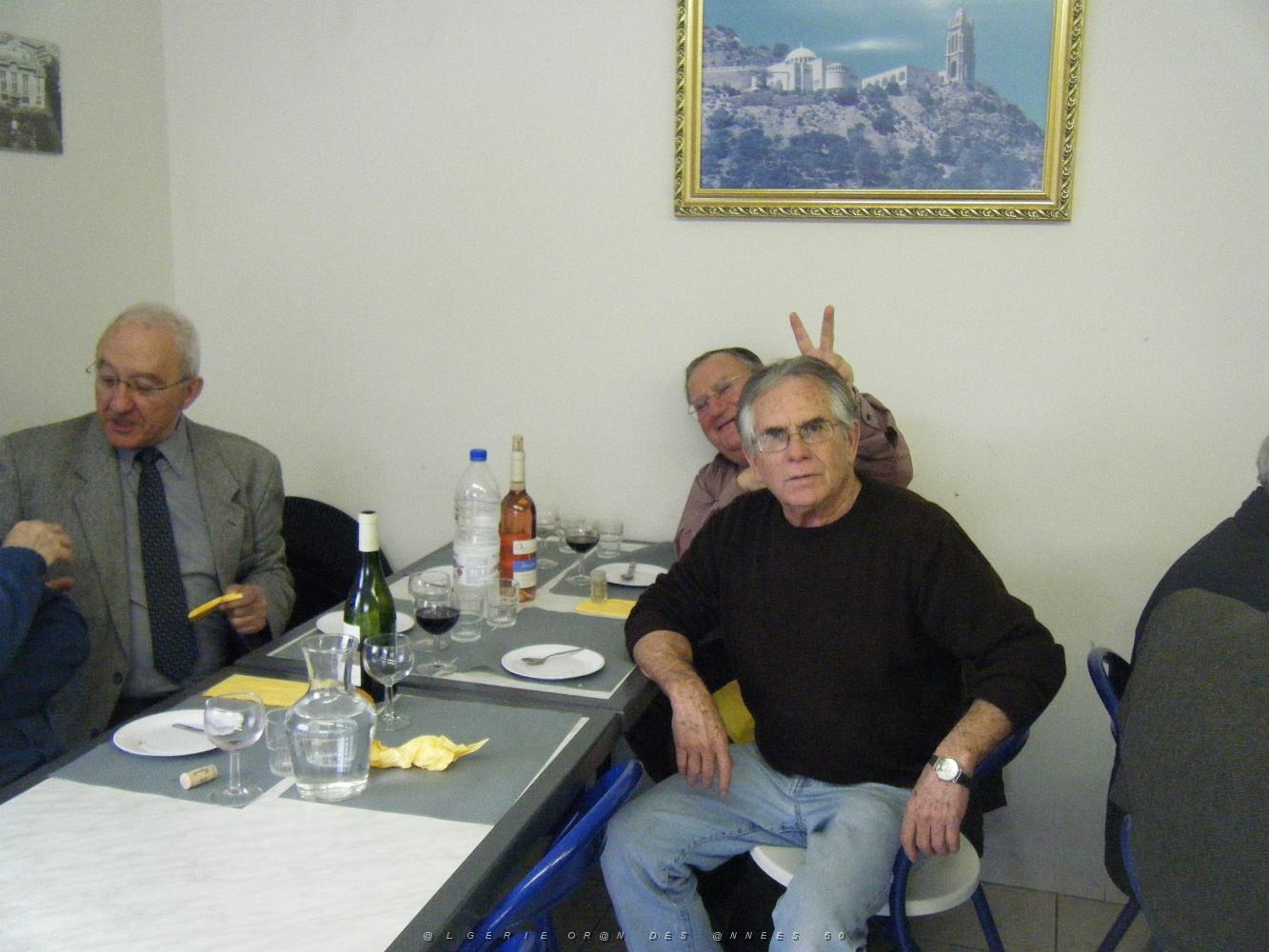 NIMES 2012 03 MESSE EN LA MEMOIRE DE LA FUSILLADE RUE D ISLY A ALGER 26 MARS 1962   (45).jpg